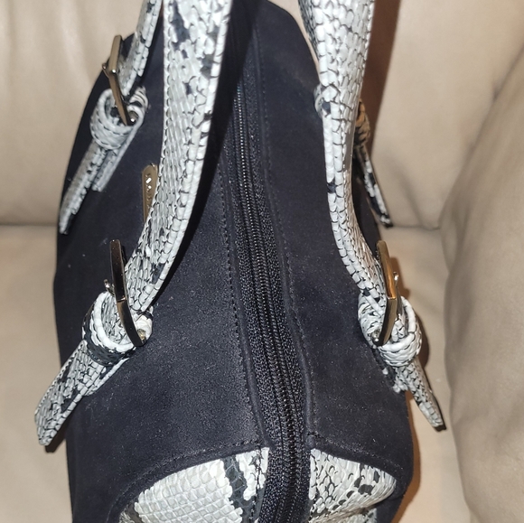 EVAN PICONE Black Velvet and Python Gray Bag - Picture 3 of 11